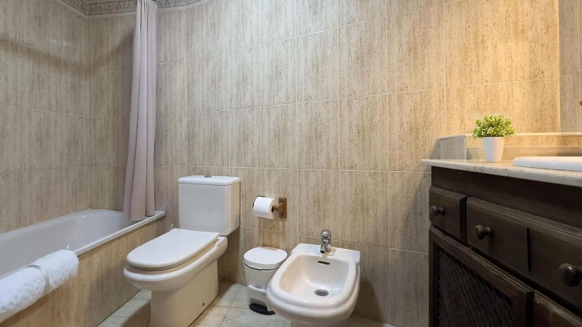 Apartamento Aguamarina 5C Primera Linea De Playa Estepona 0*,  Spain